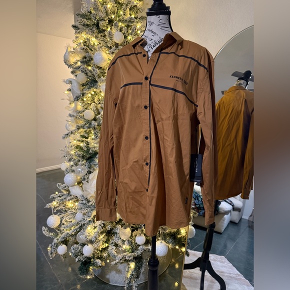 Men’s Kenneth Cole Button up shirt - Picture 1 of 2